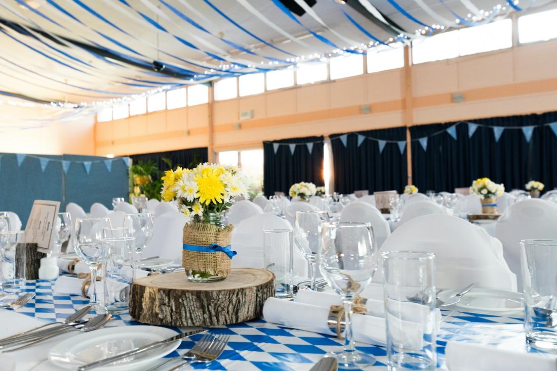 Gala dinner table setting